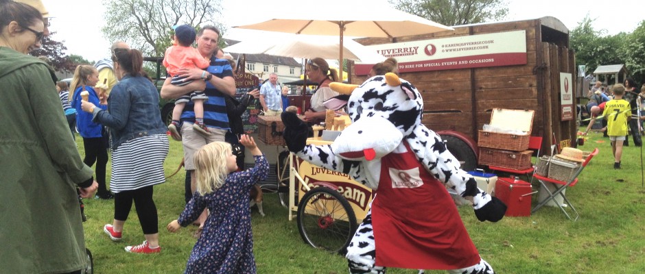 Sparky the Luverrly mascot at Kilmersdon village day